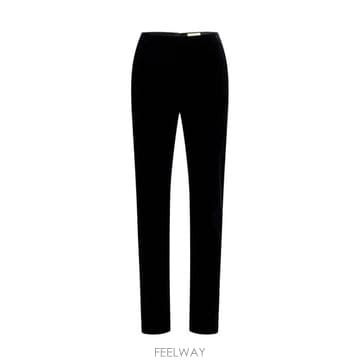 Khaite 26FW ����Ʈ ��Ʈ����Ʈ ���� 32151031W1031 200 BLACK26FW ����Ʈ ��Ʈ����Ʈ ���� 32151031W1031 200 BLACK