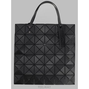 Issey Miyake 26FW �ٿ��ٿ� ��Ʈ�� BB68AG683 16 BLACK26FW �ٿ��ٿ� ��Ʈ�� BB68AG683 16 BLACK