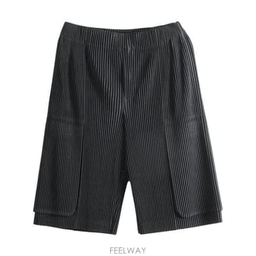 Issey Miyake 26FW �ȹ� �ø��� �̼��� �̾��� ������ HP68JF094 15 BLACK26FW �ȹ� �ø��� �̼��� �̾��� ������ HP68JF094 15 BLA