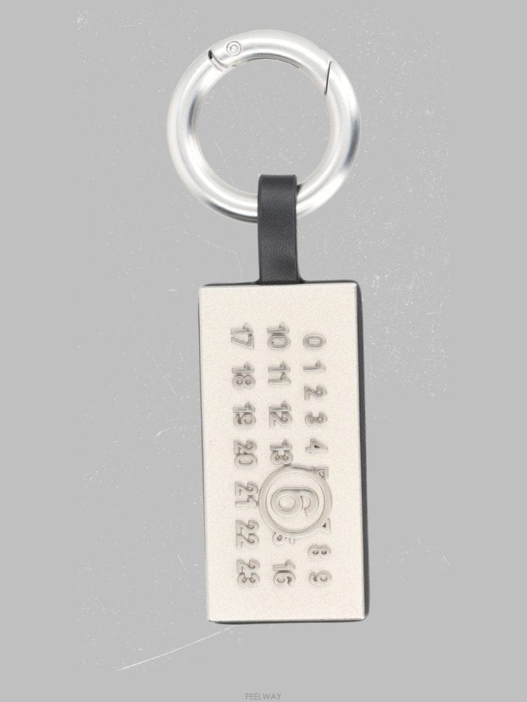 Maison Margiela 26 F/W MM6 ���� ���������� KEYRINGS SA5UA0005 B004230902426 F/W MM6 ���� ���������� KEYRINGS SA5UA0005 B0042309