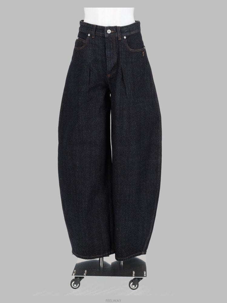 Jacquemus 26 F/W ��ũ���� �� PAW00609AD0_0036390 B004230951826 F/W ��ũ���� �� PAW00609AD0_0036390 B0042309518