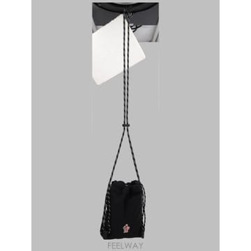 Moncler 26 F/W ��Ŭ���� CROSSBODYBAGS L20975L00006 B004231295226 F/W ��Ŭ���� CROSSBODYBAGS L20975L00006 B0042312952