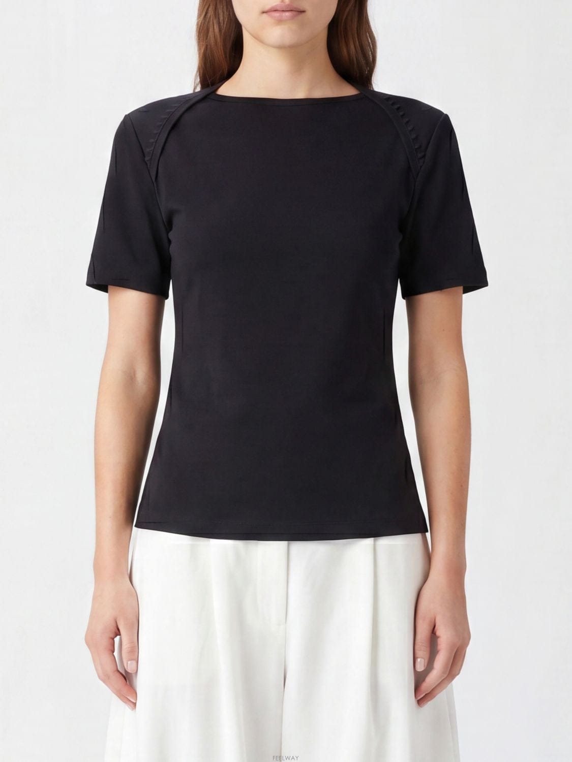 Jacquemus [A6] ��ũ���� 26ETSW00568AJ00189 ���� Ƽ���� 26ETSW00568AJ00189-990[A6] ��ũ���� 26ETSW00568AJ00189 ���� Ƽ���� 26ETSW005