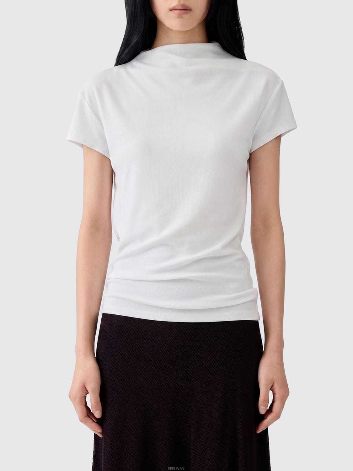 Jacquemus [A6] ��ũ���� 26ETOW00912AJ00253 ���� Ƽ���� 26ETOW00912AJ00253-100[A6] ��ũ���� 26ETOW00912AJ00253 ���� Ƽ���� 26ETOW009