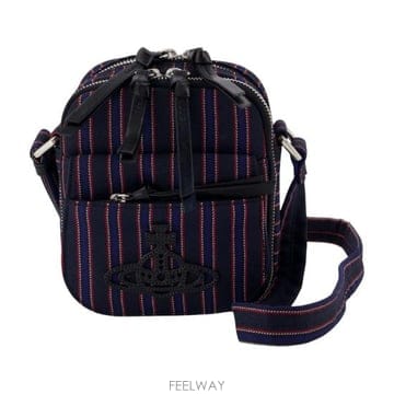 ViVienne westwood 26FW ���ȿ���Ʈ��� �ƽ� ���� ���� ũ�ν��� 48030026U W01J9 K206 BLUE26FW ���ȿ���Ʈ��� �ƽ� ���� ���� ũ�ν��� 48030026