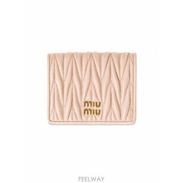 Miu Miu �δ��� MIU MIU �̿�̿� ��ũ �����δ��� MIU MIU �̿�̿� ��ũ ����