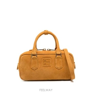 Miu Miu �δ��� MIU MIU �̿�̿� �Ƹ�ī�� ���ַ� ��Ʈ���δ��� MIU MIU �̿�̿� �Ƹ�ī�� ���ַ� ��Ʈ��