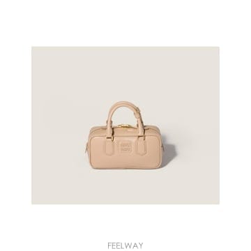 Miu Miu �δ��� MIU MIU �̿�̿� �Ƹ�ī�� ���ַ� ��Ʈ���δ��� MIU MIU �̿�̿� �Ƹ�ī�� ���ַ� ��Ʈ��
