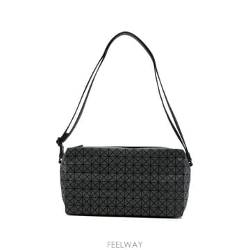 Issey Miyake 26SS �ٿ��ٿ�   ���� ���� ��� �� BB67AG131 16 BLACK BPG26SS �ٿ��ٿ�   ���� ���� ��� �� BB67AG131 16 BLACK B