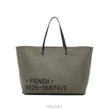 FENDI 26FW ��� ���� 7VA704 B209 F0ZPQ VERDE MILITARE NERO26FW ��� ���� 7VA704 B209 F0ZPQ VERDE MILITARE NERO