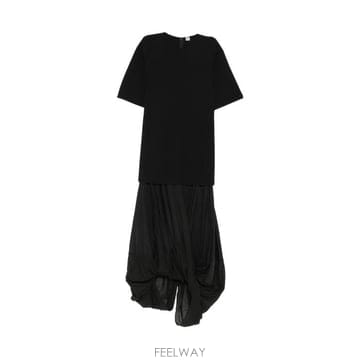Toteme 26FW ���� �̵� ���ǽ� 253WRD0215YA0187 001 BLACK26FW ���� �̵� ���ǽ� 253WRD0215YA0187 001 BLACK