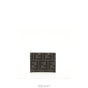 FENDI 26FW ��� ���� 8M0608B1JY F0VAT TABACCO MORO26FW ��� ���� 8M0608B1JY F0VAT TABACCO MORO