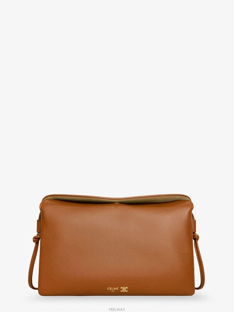 CELINE ������ Ʈ���� ���� ũ�ν��ٵ� �� 10P862O86GFY5 B0652331118������ Ʈ���� ���� ũ�ν��ٵ� �� 10P862O86GFY5 B065233
