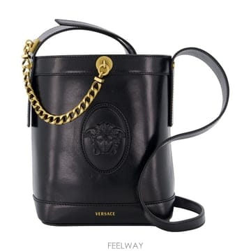 26 F/W 베르사체 미니 버킷 숄더 백 VERSACE 레더 블랙 1 B0732320762
