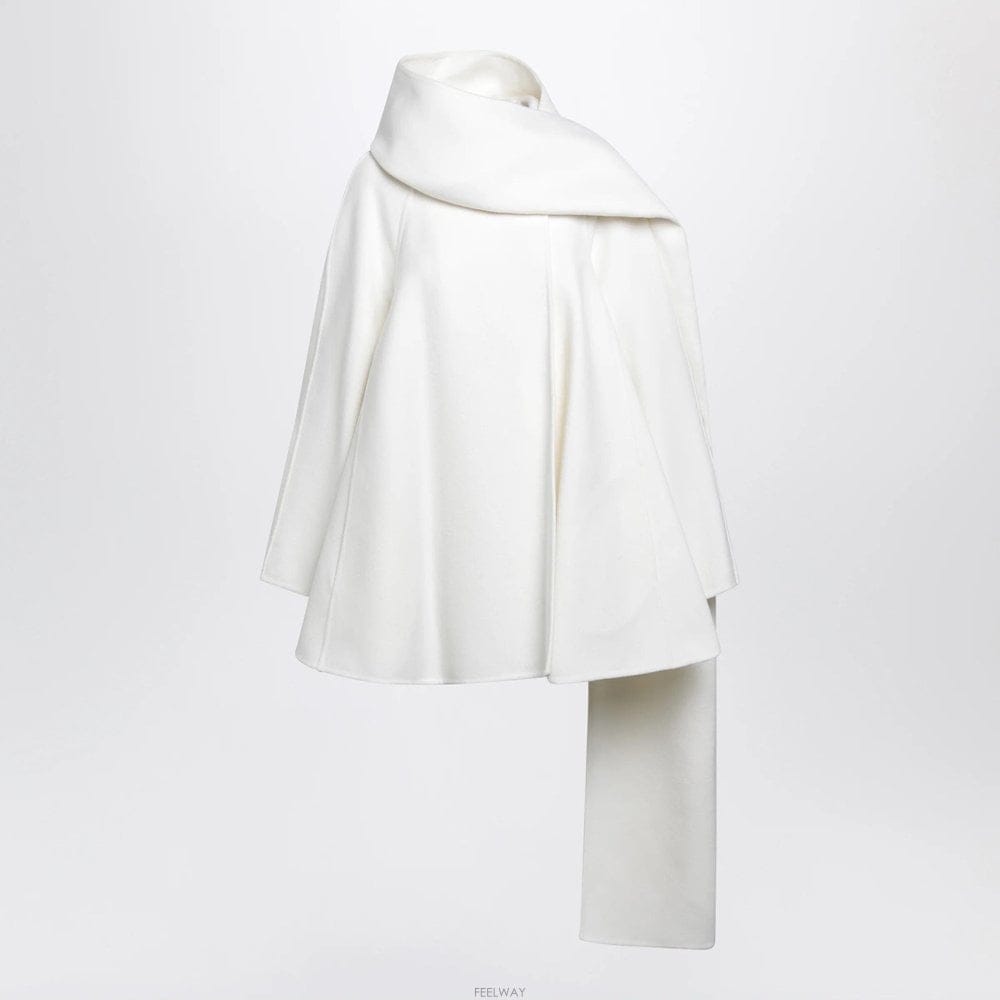 Alaia 26 F/W �˶��̾� ũ�� �� ��Ʈ WITH ��ī�� AA9M1220W B005233208026 F/W �˶��̾� ũ�� �� ��Ʈ WITH ��ī�� AA9M1220W B00