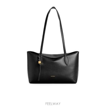 COCCINELLE 26FW ��ġ�ڸ� ����� E1VCA110101 001 NOIR26FW ��ġ�ڸ� ����� E1VCA110101 001 NOIR