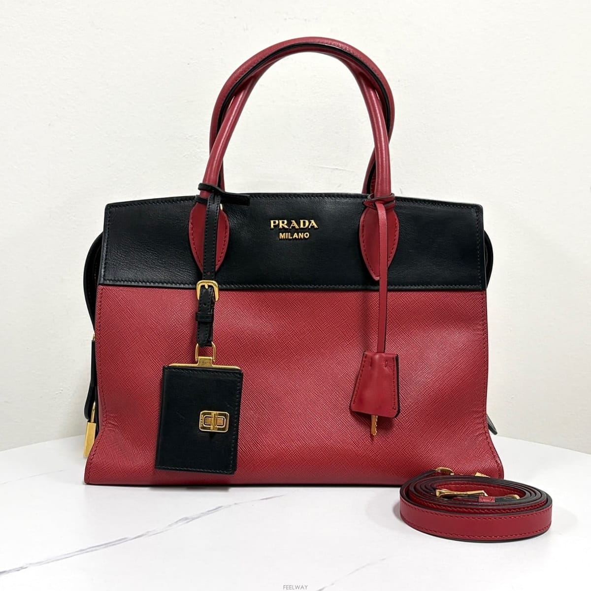 PRADA ����� ���ǾƳ� �����÷����̵� ��Ʈ�� & ���������� ���ǾƳ� �����÷����̵� ��Ʈ�� & �����