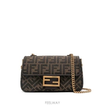 FENDI [P13]��� 8BR793AKBZF1EM3 ���� ����� ��Ʈ�� ũ�ν��� ���۹� ���˵�� ���� ������ FEND[P13]��� 8BR793AKBZF1EM3 ���� ����� ��Ʈ�� ũ�ν��� 