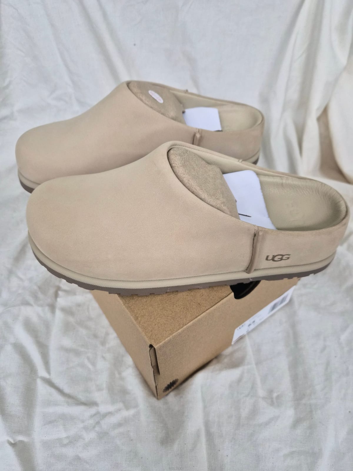 UGG ������� ��� ���� ��â �⺻ ��� Ŭ����� �� ������ ���� ����Ʈ īŰ 1181130-MDSD������� ��� ���� ��â �⺻ ��� Ŭ����� �� ������ 