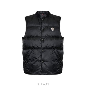 Moncler 26FW ��Ŭ���� �е� 1A00028 597YF999 BLACK26FW ��Ŭ���� �е� 1A00028 597YF999 BLACK