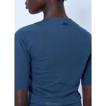 26 F/W 라코스테 런웨이 지퍼 프린트 스트레치 티셔츠 AG741- B0112332527