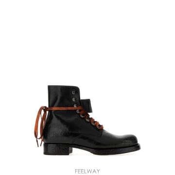 26FW 프라다 앤티크 가죽 첼시 부츠 2UF003FX0013ZQE F0002 Black