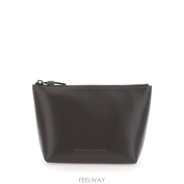26FW 브루넬로 쿠치넬리 브라운 beauty 케이스 with 엠보싱 로고 레터링 on the 프론트 in 