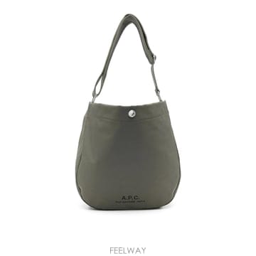 A.P.C. 26FW A P C  ��� �� PSAKRM61939JAA TP58173669626FW A P C  ��� �� PSAKRM61939JAA TP581736696