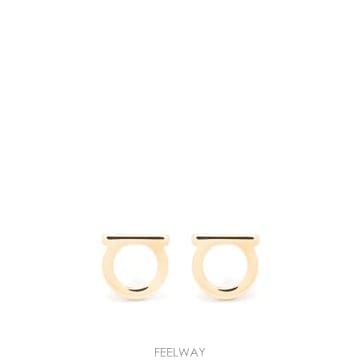 26FW 페라가모 골드톤 Colored 간치니 귀걸이 in 황동 for 여성 7601200696432 TP5