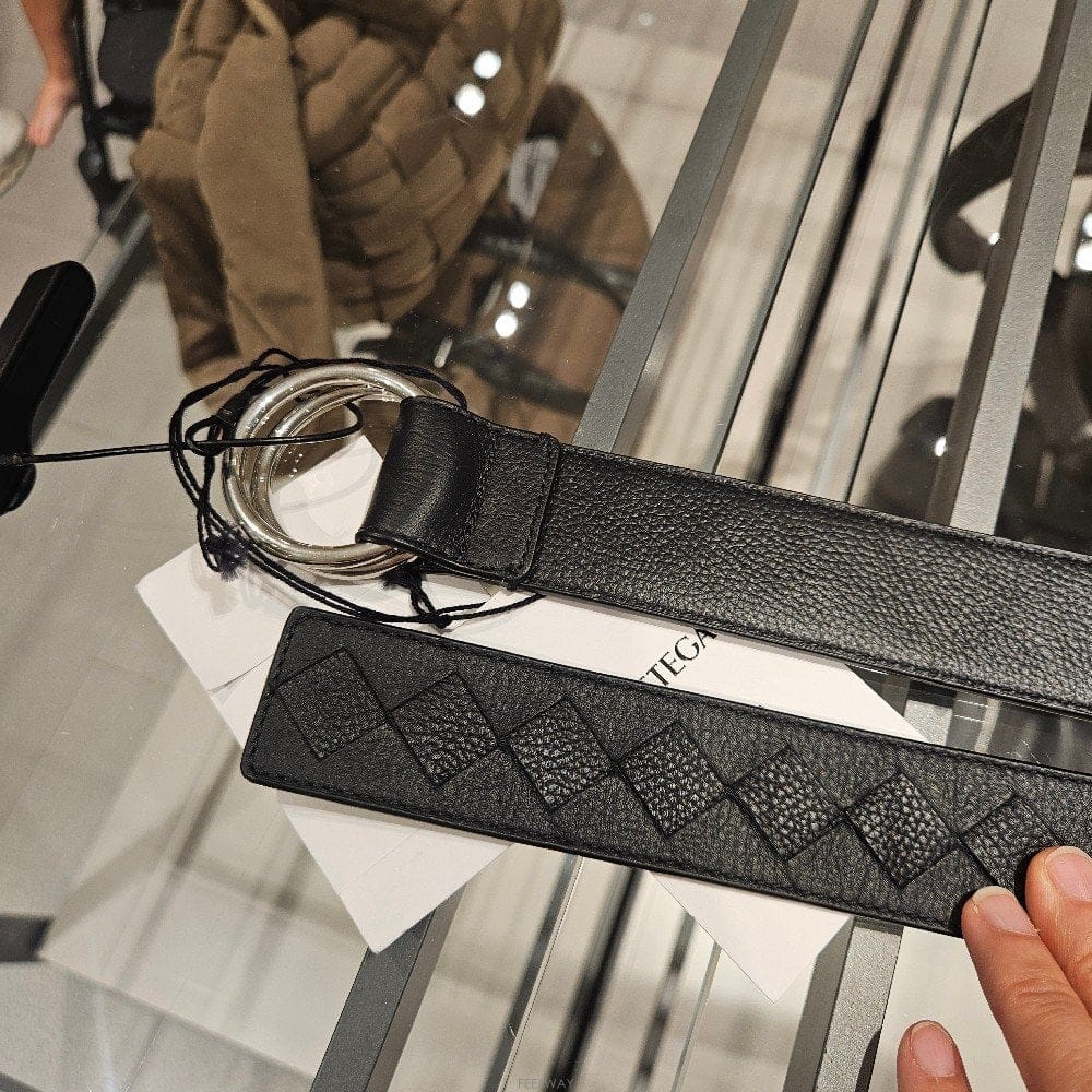 Bottega Veneta ���װ�����Ÿ ��Ʈ��ġ���� ���� �㸮�� 843906 V5ZL0���װ�����Ÿ ��Ʈ��ġ���� ���� �㸮�� 843906 V5ZL0