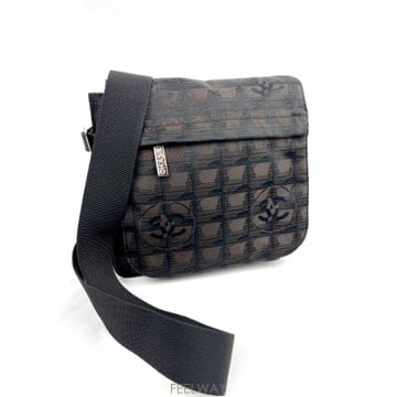 CHANEL ����(����) ��Ƽ�� ����Ƽ�� Ʈ�������� ũ�ν������(����) ��Ƽ�� ����Ƽ�� Ʈ�������� ũ�ν���