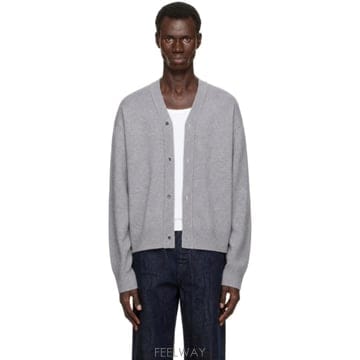 Jacquemus 26 FW ��ũ���� �׷��� �� ��ư ����� 252553M20000426 FW ��ũ���� �׷��� �� ��ư ����� 252553M200004