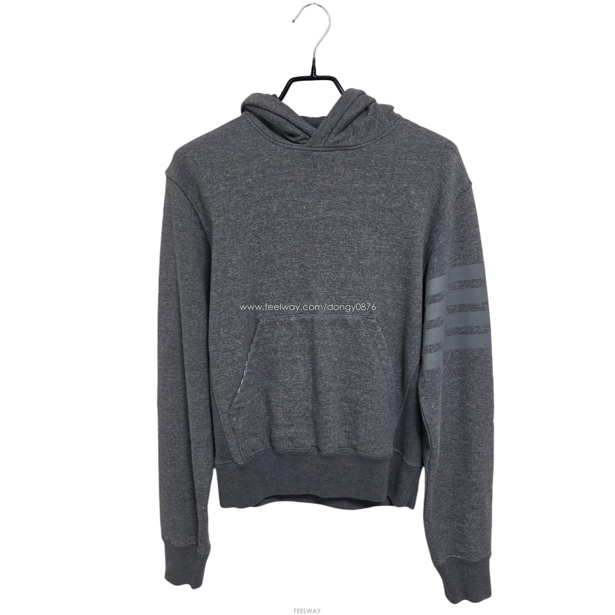 Thom Browne ����� 4�� �ĵ�Ƽ��������� 4�� �ĵ�Ƽ����