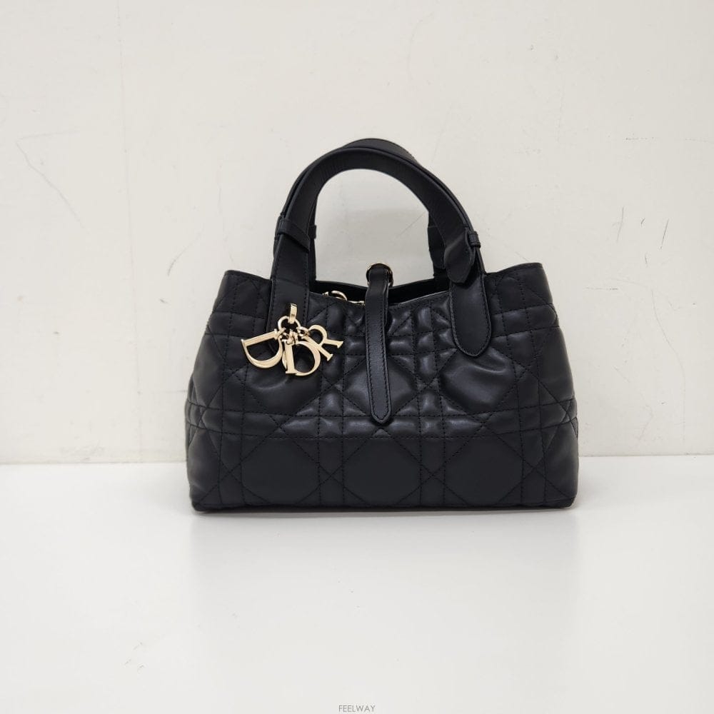 DIOR [�µ��߰���ǰ] ��� ������ ��Ʈ�� ����[�µ��߰���ǰ] ��� ������ ��Ʈ�� ����