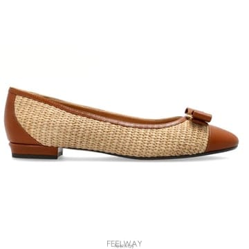 Ferragamo 26 FW ��󰡸� �ٸ��� �߷� �÷� ������ 01L735VARINA20RF79369026 FW ��󰡸� �ٸ��� �߷� �÷� ������ 01L735VARINA20R