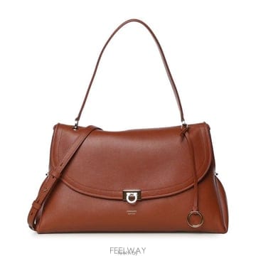 Ferragamo 26 FW ��󰡸� �÷� ž ����� ���� 21A86626 FW ��󰡸� �÷� ž ����� ���� 21A866