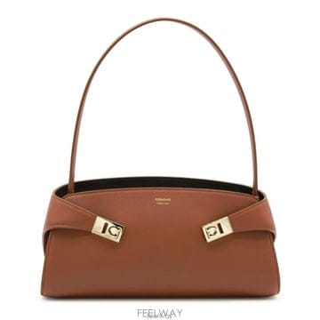 Ferragamo 26 FW ��󰡸� ��� �̽�Ʈ ����Ʈ ����� ���� 21A71279536526 FW ��󰡸� ��� �̽�Ʈ ����Ʈ ����� ���� 21A712