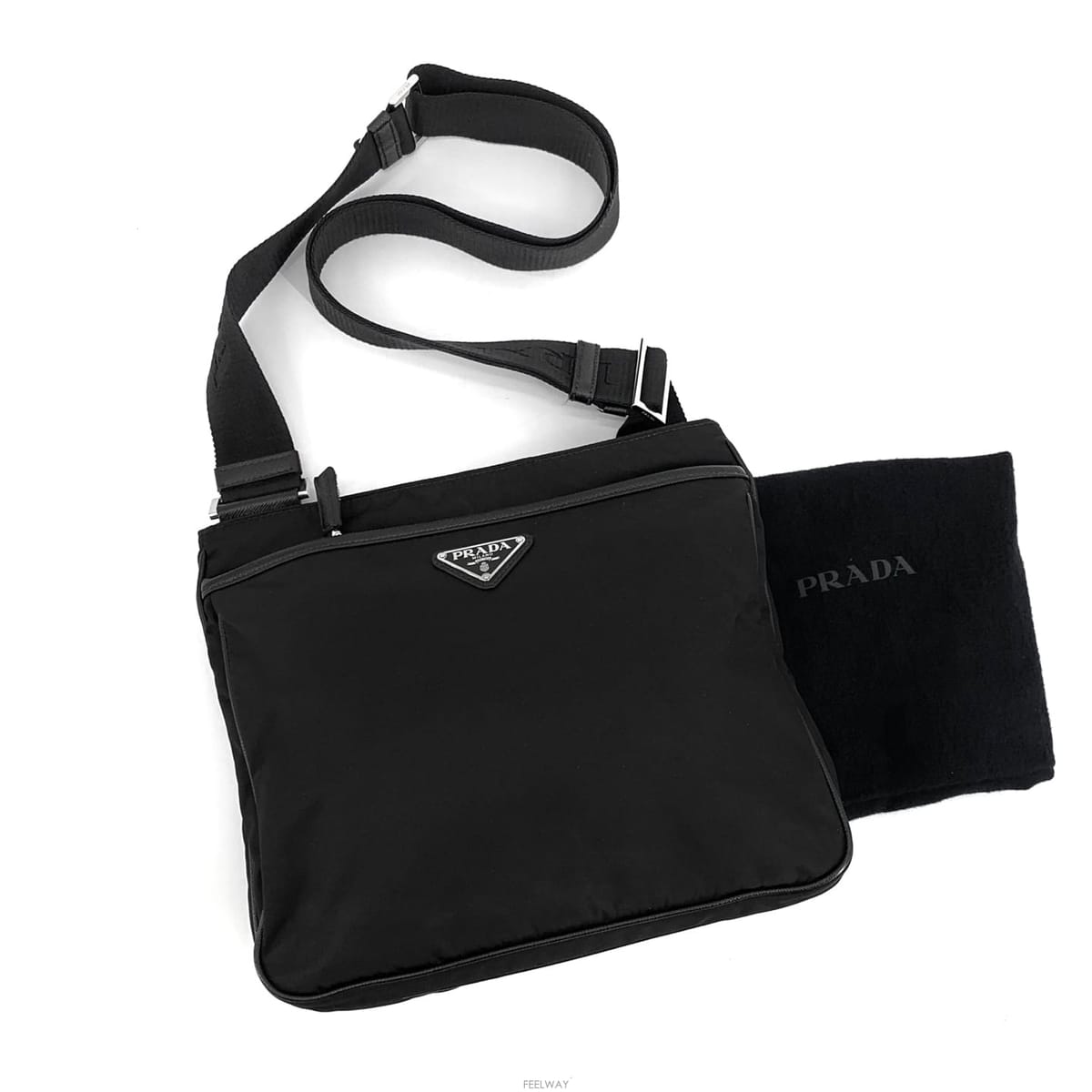 PRADA ����� �����Ϸ� �ﰢ�ΰ� �޽����� ũ�ν�������� �����Ϸ� �ﰢ�ΰ� �޽����� ũ�ν���