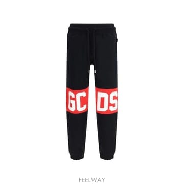 GCDS 26FW �����𿡽� Ʈ���̴� ���� ���� Z0MLQI209F004 BLKRE BLACK26FW �����𿡽� Ʈ���̴� ���� ���� Z0MLQI209F004 BLKRE
