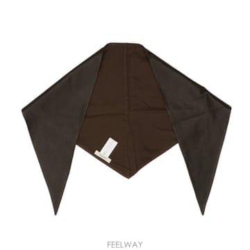 26 F/W 르메르 라지 레더 삼각 스카프 TA0020LL0263/B B0742326135
