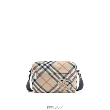 Burberry 26FW ������ Ŭ���� ũ�ν��ٵ� �� 8118833 TP58185819526FW ������ Ŭ���� ũ�ν��ٵ� �� 8118833 TP581858195