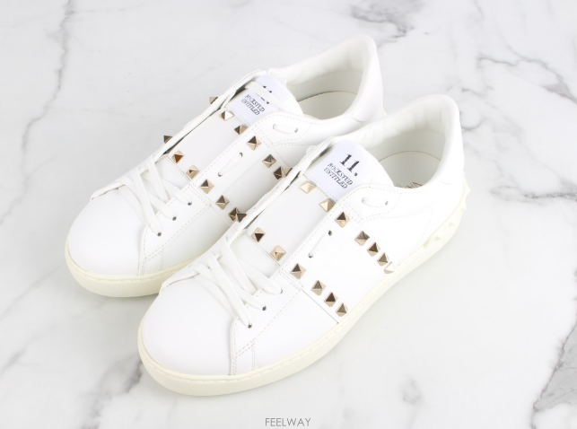 Valentino [���Ÿ�����]�ڴ��Ϲ�ۡڹ߷�Ƽ�� �����͵� ����Ŀ�� 41[���Ÿ�����]���Ϲ�۹߷�Ƽ�� �����͵� ����Ŀ�� 41