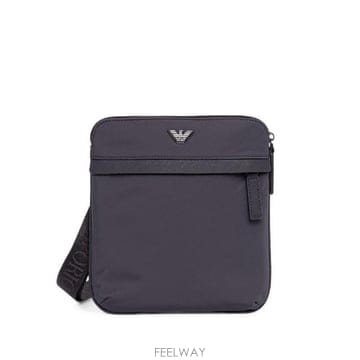 그란데비타 해외 엠포리오아르마니 남성 LOGO CROSSBODY BAG EM001807AF28784UA083