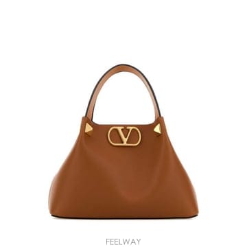 Valentino �ؿ� ������� �߷�Ƽ�� ����ٴ� ���� ���� ��Ʈ V�ΰ� �ñ״�ó 8W2B0T02LSX CAC�ؿ� ������� �߷�Ƽ�� ����ٴ� ���� ���� ��Ʈ V�ΰ� 
