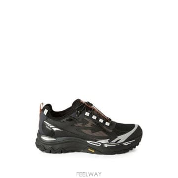 Off White �׶�����Ÿ �ؿ� ����ȭ��Ʈ ���� ����Ŀ�� OF05800001BLK�׶�����Ÿ �ؿ� ����ȭ��Ʈ ���� ����Ŀ�� OF05800001BLK