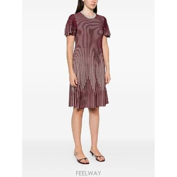 Armani �׶�����Ÿ �ؿ� ���������Ƹ����� ���� STRIPED MIDI DRESS EW004622AF27747F5009�׶�����Ÿ �ؿ� ���������Ƹ����� ���� STRIPED MIDI DRE
