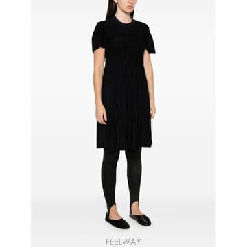 Armani �׶�����Ÿ �ؿ� ���������Ƹ����� ���� STRIPED MIDI DRESS EW004622AF27747FC041�׶�����Ÿ �ؿ� ���������Ƹ����� ���� STRIPED MIDI DRE