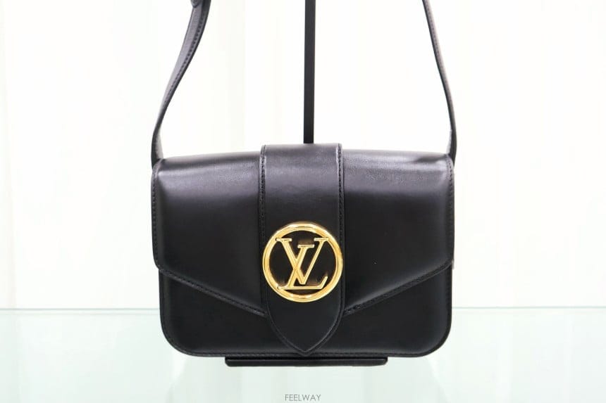 Louis Vuitton ���̺��� �� ���� ��� ũ�ν��� M55948 ��ȭ����ǰ���̺��� �� ���� ��� ũ�ν��� M55948 ��ȭ����ǰ