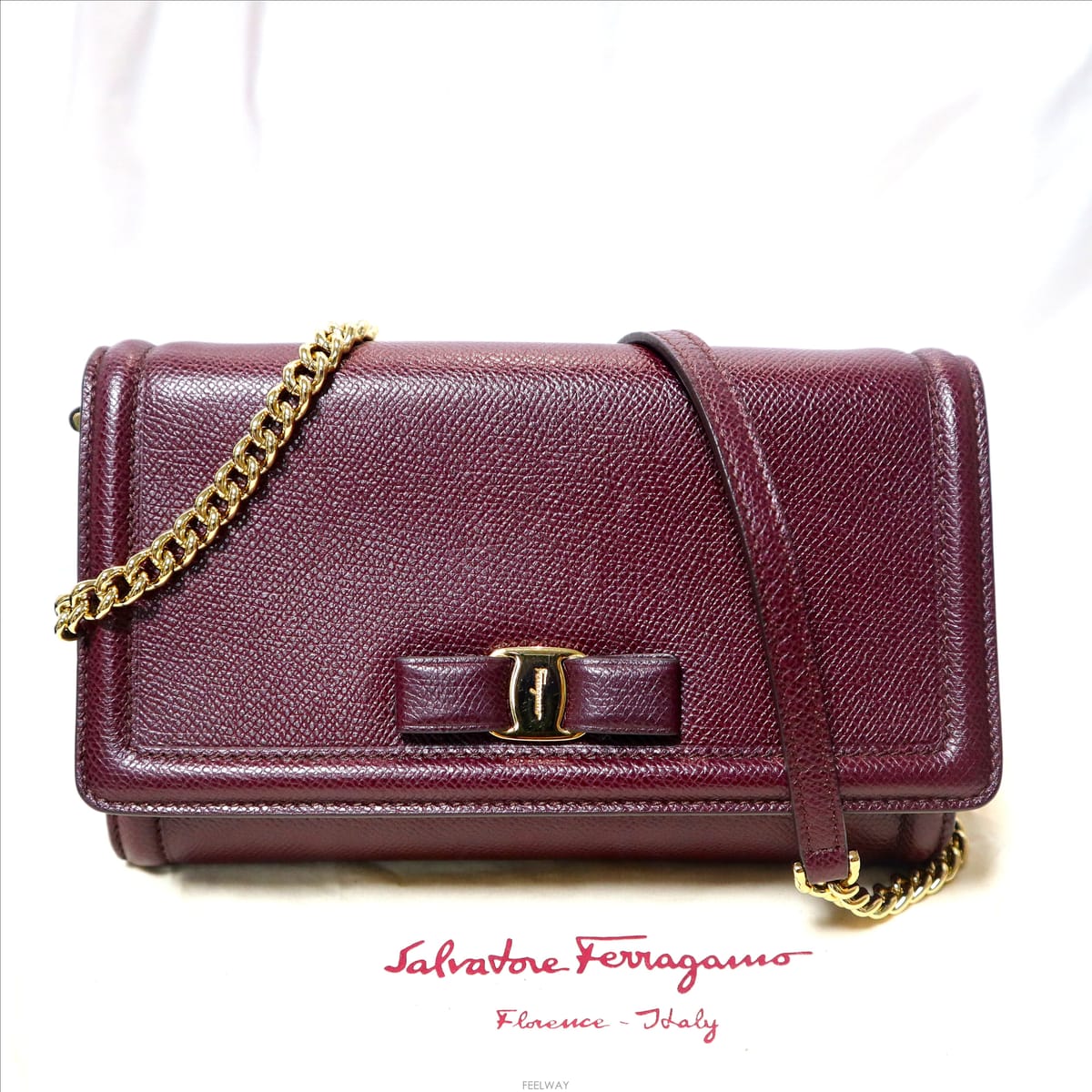 Ferragamo Ferragamo(��󰡸�) 22 C940 ���� ��� ī����Ų ���� �ٶ� ���� �̴� ü�� ũ�ν���Ferragamo(��󰡸�) 22 C940 ���� ��� ī����Ų ���� ��