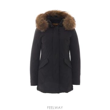26FW 울리치 패딩 CFWWOU0652FB UT3128100 BLACK